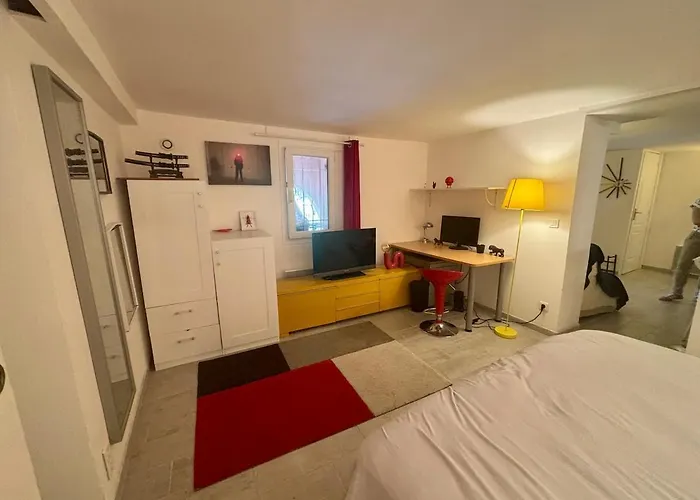 Terrasse Jacuzzi نيس